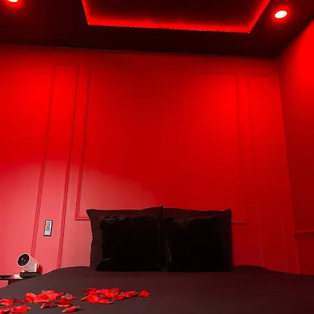 Le Boudoir Rouge - Loveroom Luxueuse Pour Couples Holiday home