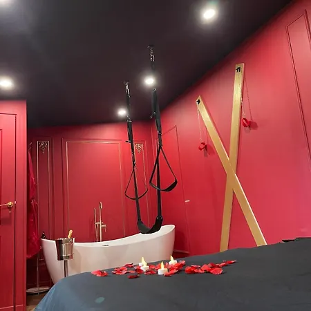 Holiday home Le Boudoir Rouge - Loveroom Luxueuse Pour Couples La Ferte-Gaucher