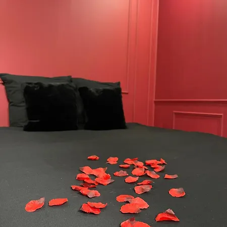 Le Boudoir Rouge - Loveroom Luxueuse Pour Couples Holiday home *